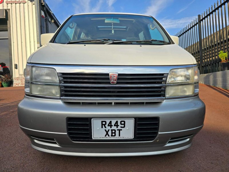 NISSAN ELGRAND