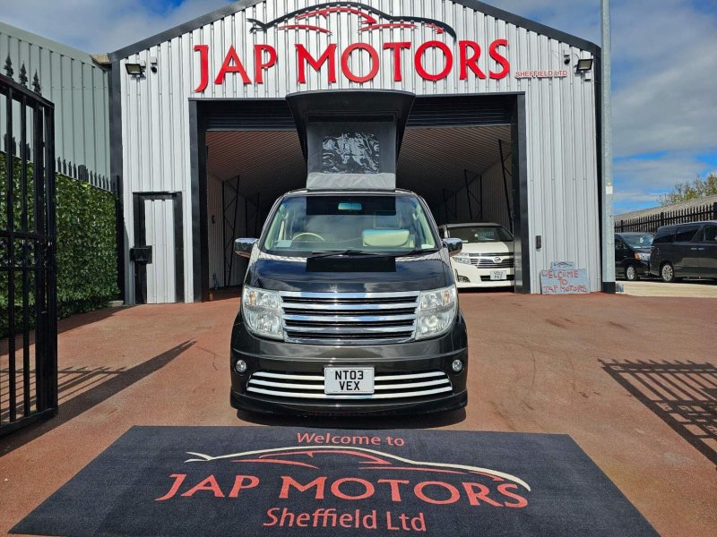 NISSAN ELGRAND