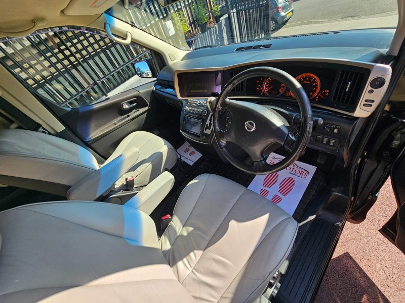 NISSAN ELGRAND