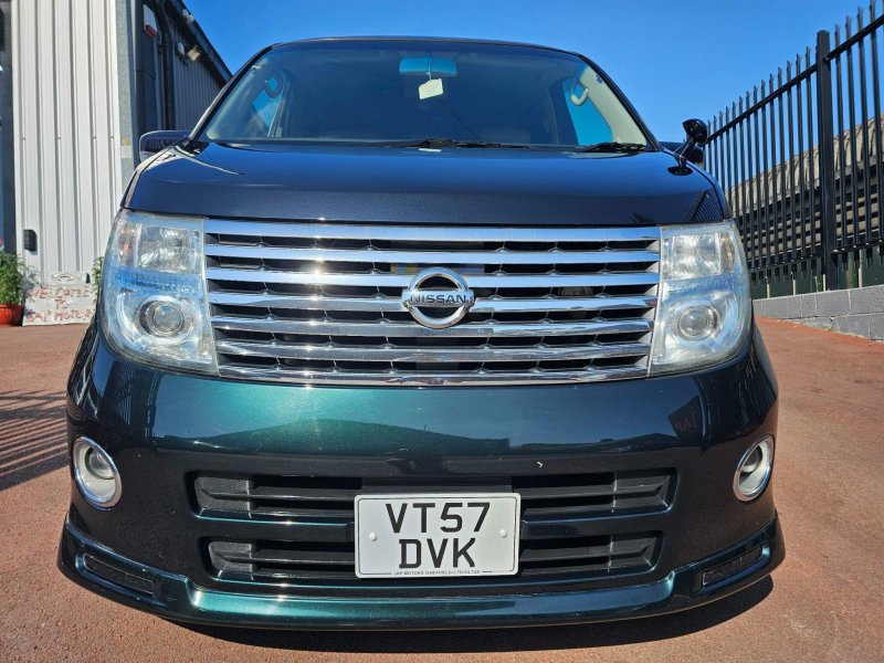 NISSAN ELGRAND