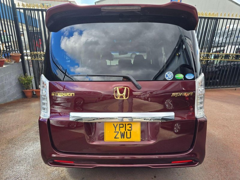 HONDA STEPWAGON