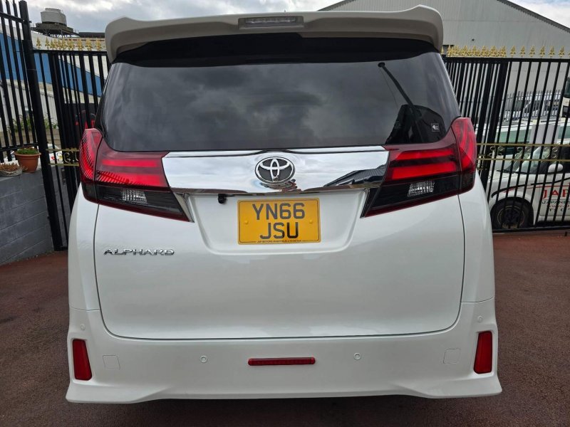 TOYOTA ALPHARD