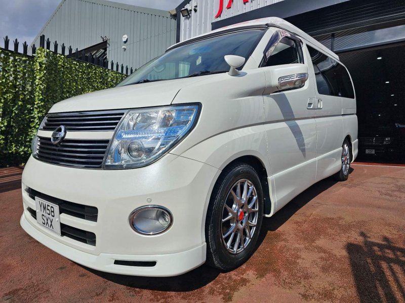 NISSAN ELGRAND