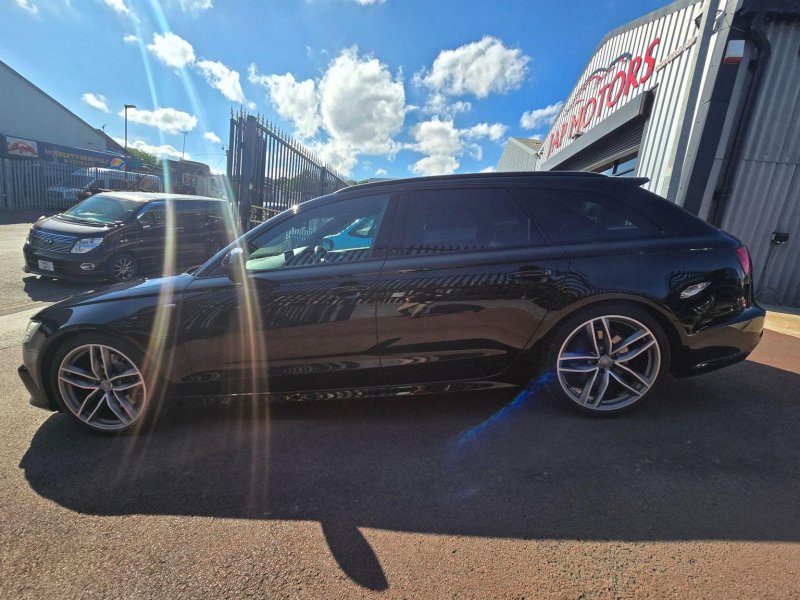 AUDI A6 AVANT