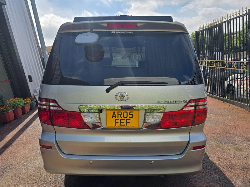 TOYOTA ALPHARD